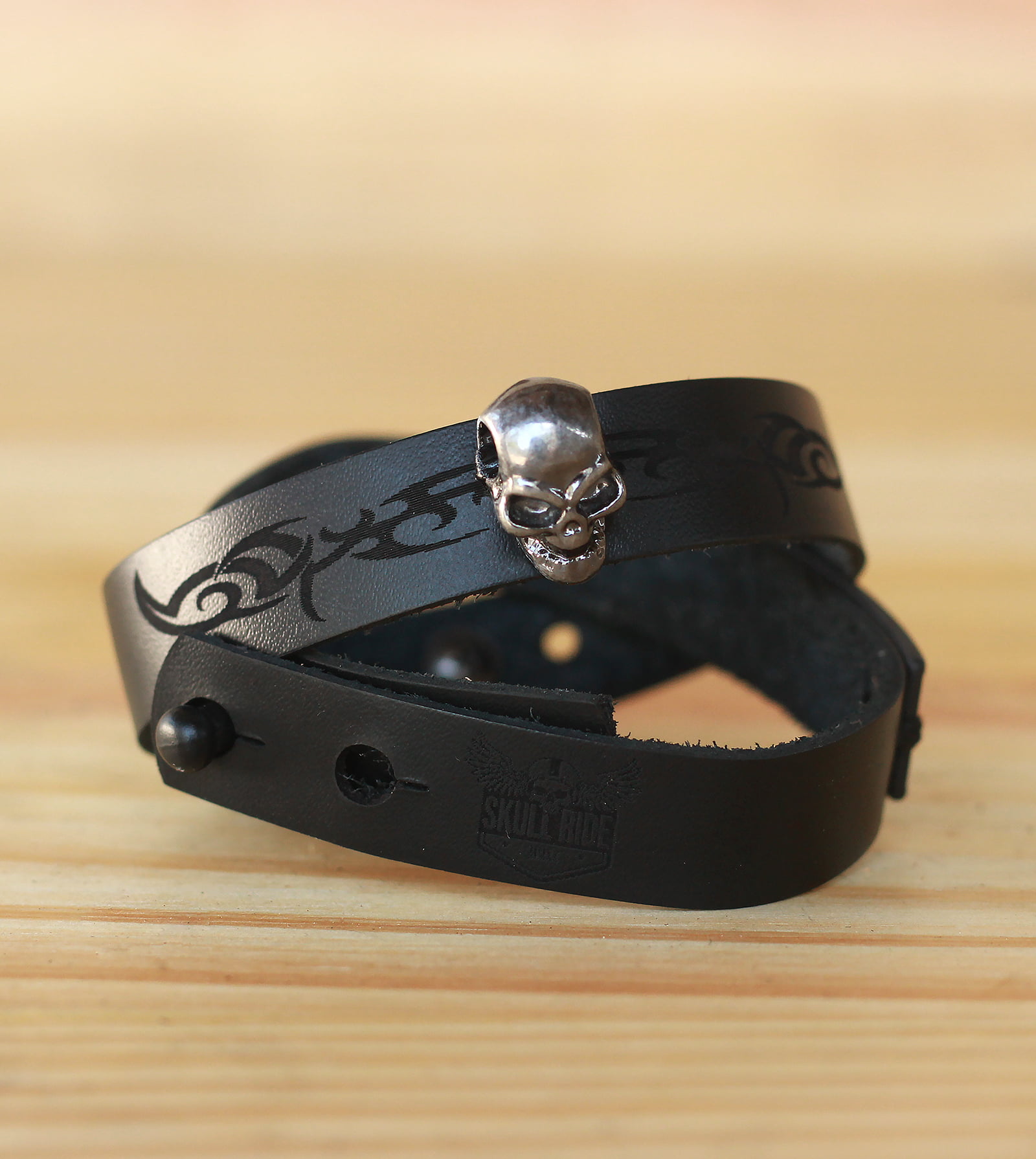 Bracelete Tribal Skull Ajustável