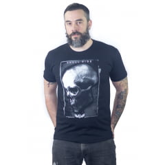 Camiseta  Caveira Dark Skull M-3  Monocromática